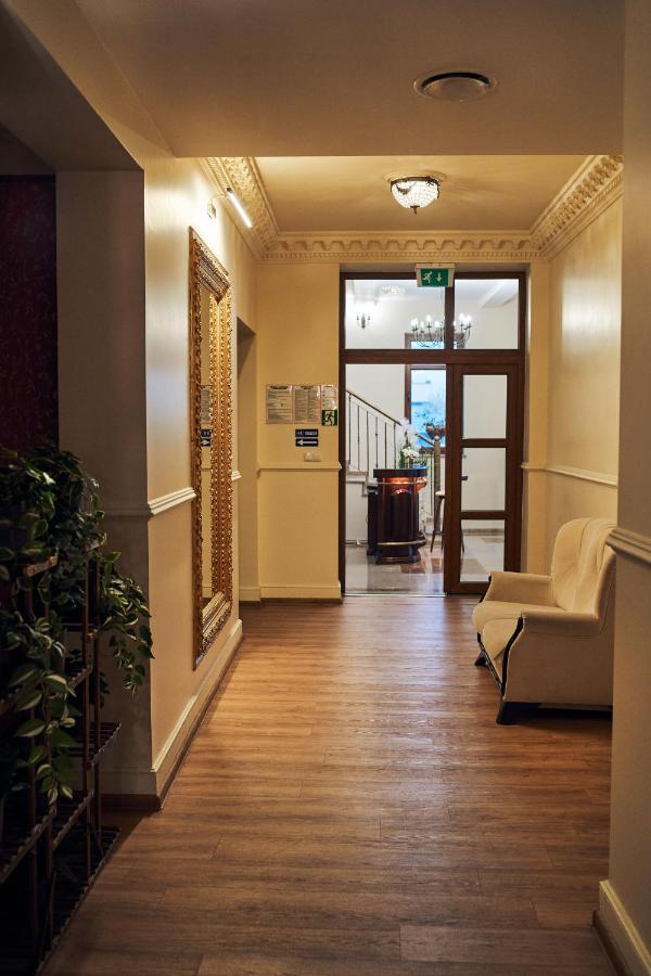 Hotel Lilia Włoszczowa Kültér fotó